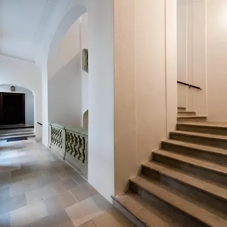 Petra In Historical Palace *