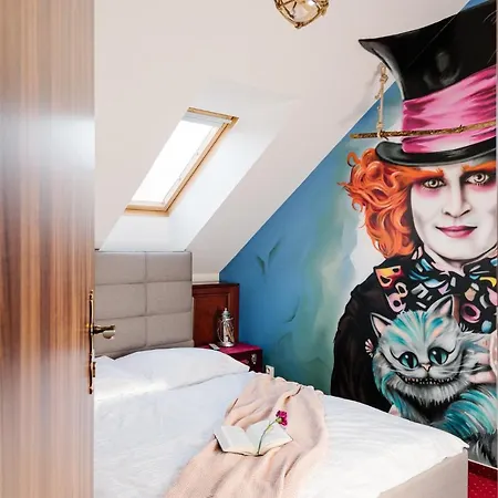 Petra In Historical Palace Ostello *