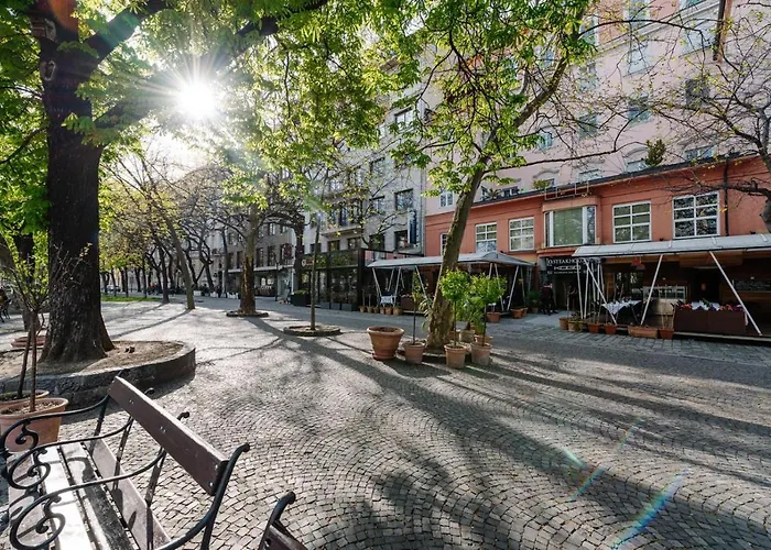 Petra In Historical Palace *