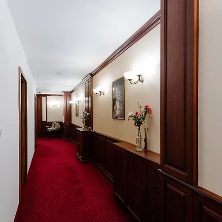 Petra In Historical Palace *