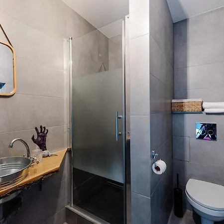 Petra In Historical Palace Hostel