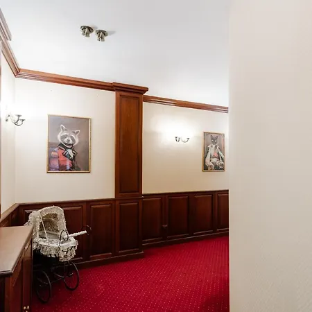 Petra In Historical Palace *