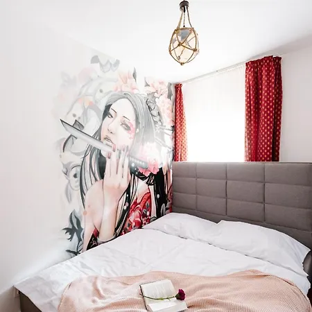 Petra In Historical Palace *