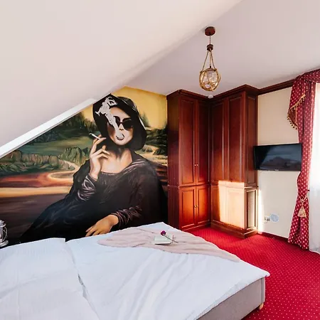 Petra In Historical Palace * Bratislava